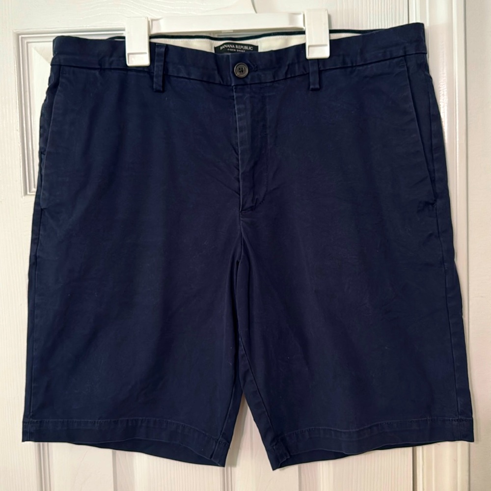 Banana Republic Aiden Slim Fit Short NAVY BLUE *GOOD USED CONDITION*